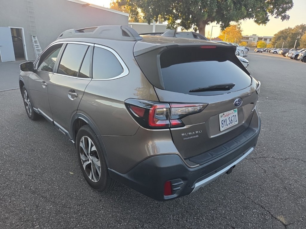 Used 2022 Subaru Outback Limited AWD/4WD image 3