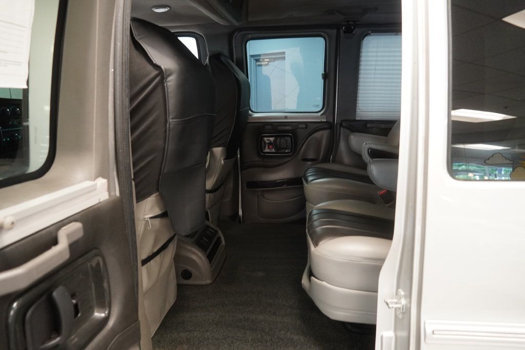Used 2013 GMC Savana 1500 AWD image 20