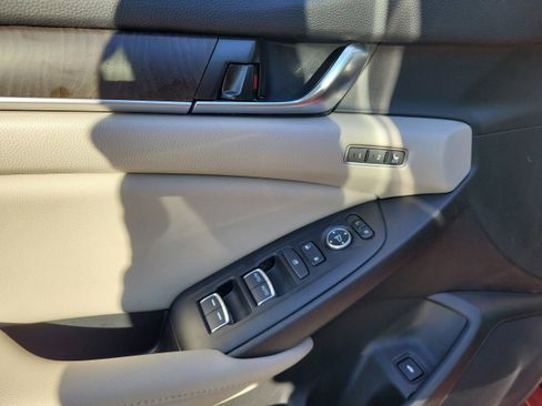 Used 2021 Honda Accord EX-L image 17