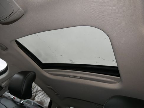 Used 2016 Ford Fusion SE w/ Equipment Group 202A image 33