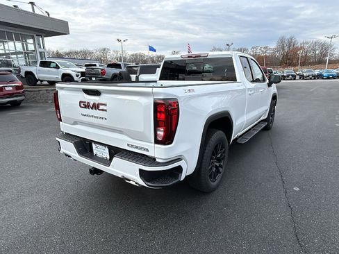 New 2026 GMC Sierra 1500 Elevation image 7