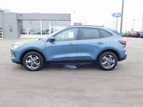New 2026 Ford Escape ST-Line w/ Cold Weather Package image 6