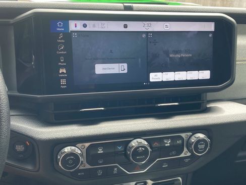 Used 2025 Jeep Gladiator Sport AWD/4WD image 26