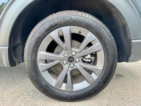 Used 2025 Ford Explorer Active w/ Active Comfort Package AWD/4WD image 30
