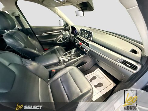 Used 2021 Kia Telluride S FWD image 28