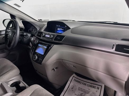 Used 2015 Honda Odyssey EX image 36