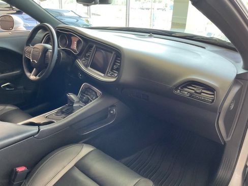 Used 2020 Dodge Challenger SXT w/ Plus Package RWD image 17