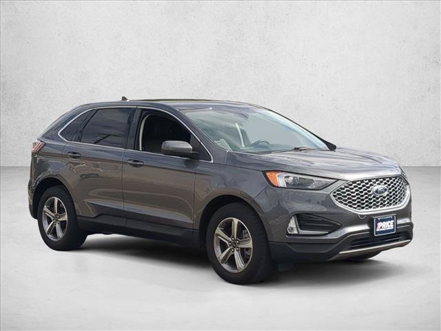 Used 2024 Ford Edge SEL w/ Convenience Package AWD/4WD image 3