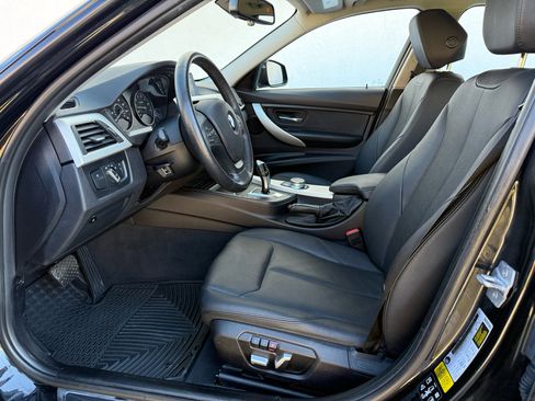 Used 2018 BMW 320i xDrive Sedan w/ Convenience Package image 33