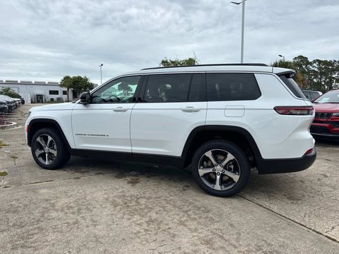 New 2026 Jeep Grand Cherokee L Limited RWD image 5