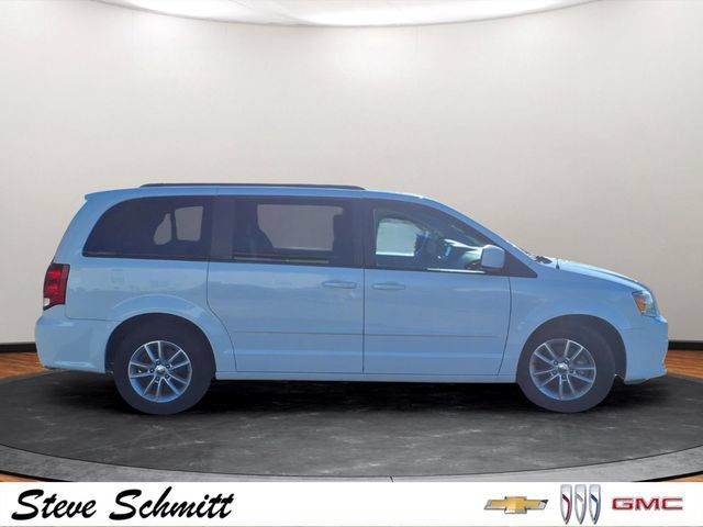 Used 2016 Dodge Grand Caravan SXT w/ Rear Park Assist Package FWD image 25