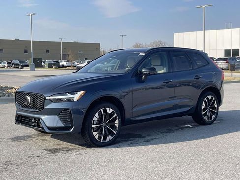 New 2026 Volvo XC60 T8 Plus w/ Protection Package Premier image 24