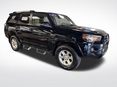 Certified 2021 Toyota 4Runner SR5 Premium w/ Moonroof Package AWD/4WD image 7