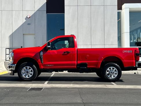 Certified 2024 Ford F350 XLT w/ 360-Degree Camera Package image 6