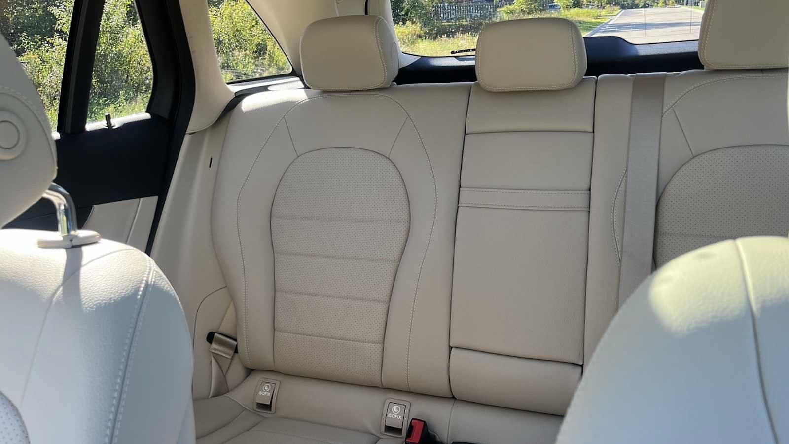 Used 2018 Mercedes-Benz GLC 350e 4MATIC image 34