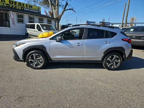 Used 2024 Subaru Crosstrek 2.0i Premium image 6