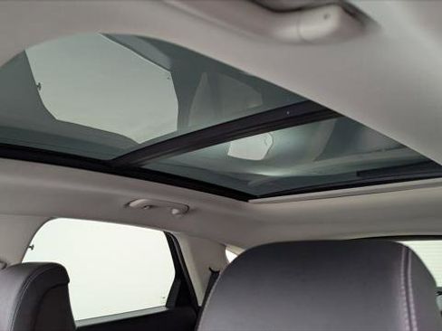 Used 2022 Genesis GV70 2.5T w/ Select Package image 36