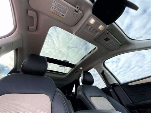 Used 2021 Ford Escape Titanium w/ Titanium Elite Package image 30