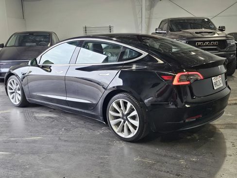 Used 2018 Tesla Model 3 AWD/4WD image 2