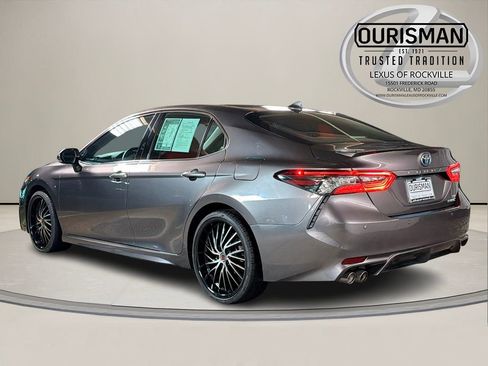 Used 2022 Toyota Camry XSE w/ Navigation Upgrade Package image 6