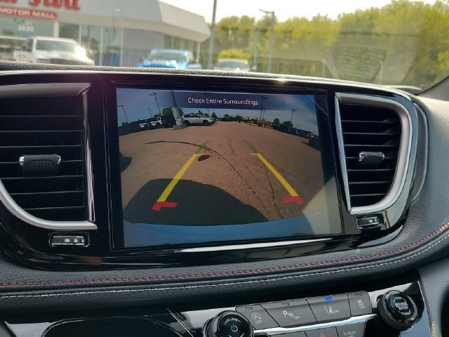 New 2027 Chrysler Pacifica Select FWD image 13