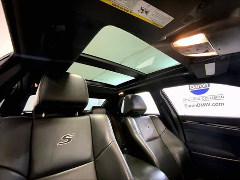 Used 2019 Chrysler 300 S w/ 300S Premium Group image 13