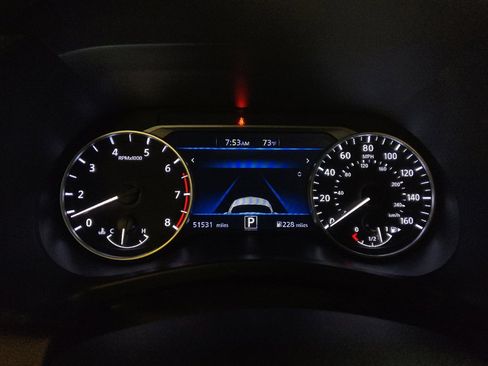 Used 2024 Nissan Sentra SV FWD image 23
