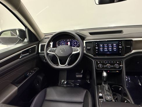 Used 2023 Volkswagen Atlas SE w/ Panoramic Sunroof Package AWD/4WD image 28