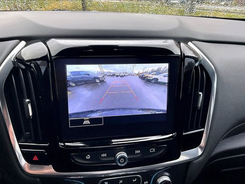 Used 2023 Chevrolet Traverse LT FWD image 27
