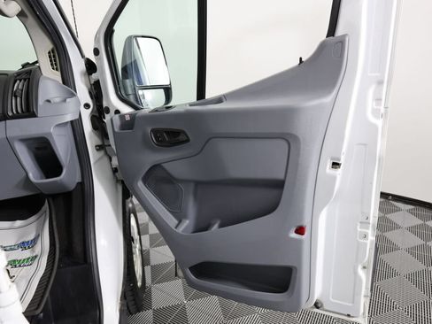 Used 2019 Ford Transit 350 XLT RWD image 20