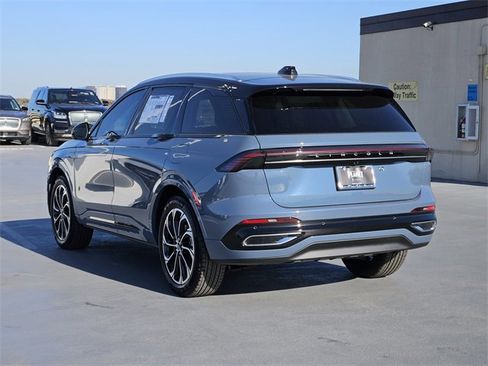 New 2026 Lincoln Nautilus Reserve image 5