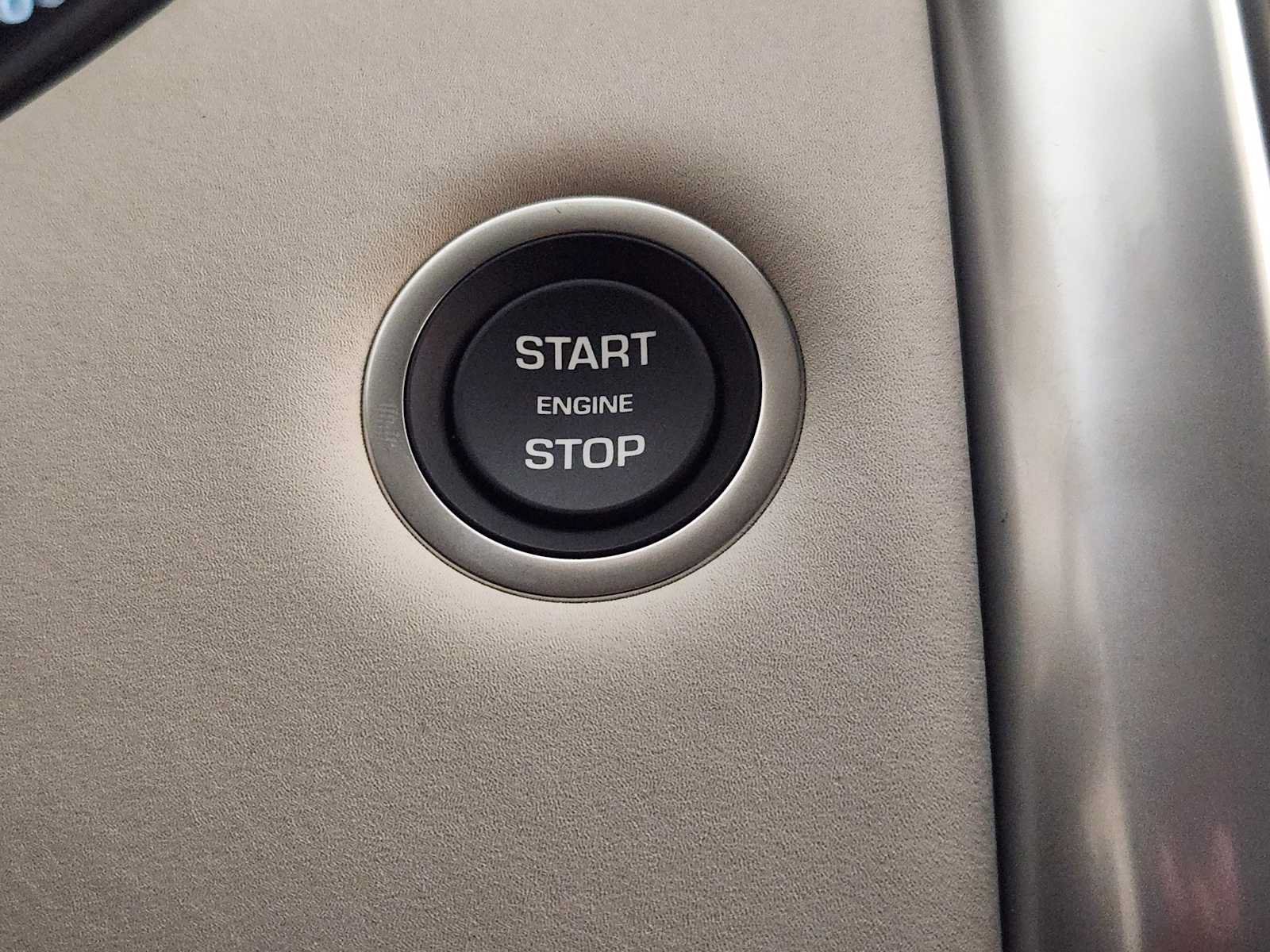 New 2026 Land Rover Discovery S AWD/4WD image 19