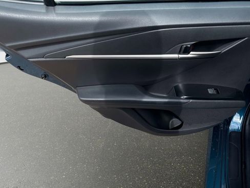 Used 2025 Toyota Camry LE w/ Convenience Package image 11