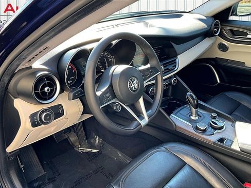 Used 2018 Alfa Romeo Giulia Ti image 17