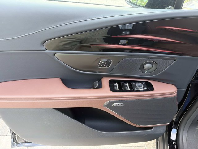 New 2026 Lincoln Nautilus Reserve AWD/4WD image 9