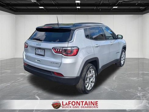 Used 2025 Jeep Compass Limited AWD/4WD image 5