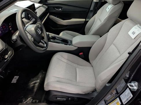 New 2025 Honda Accord SE image 13