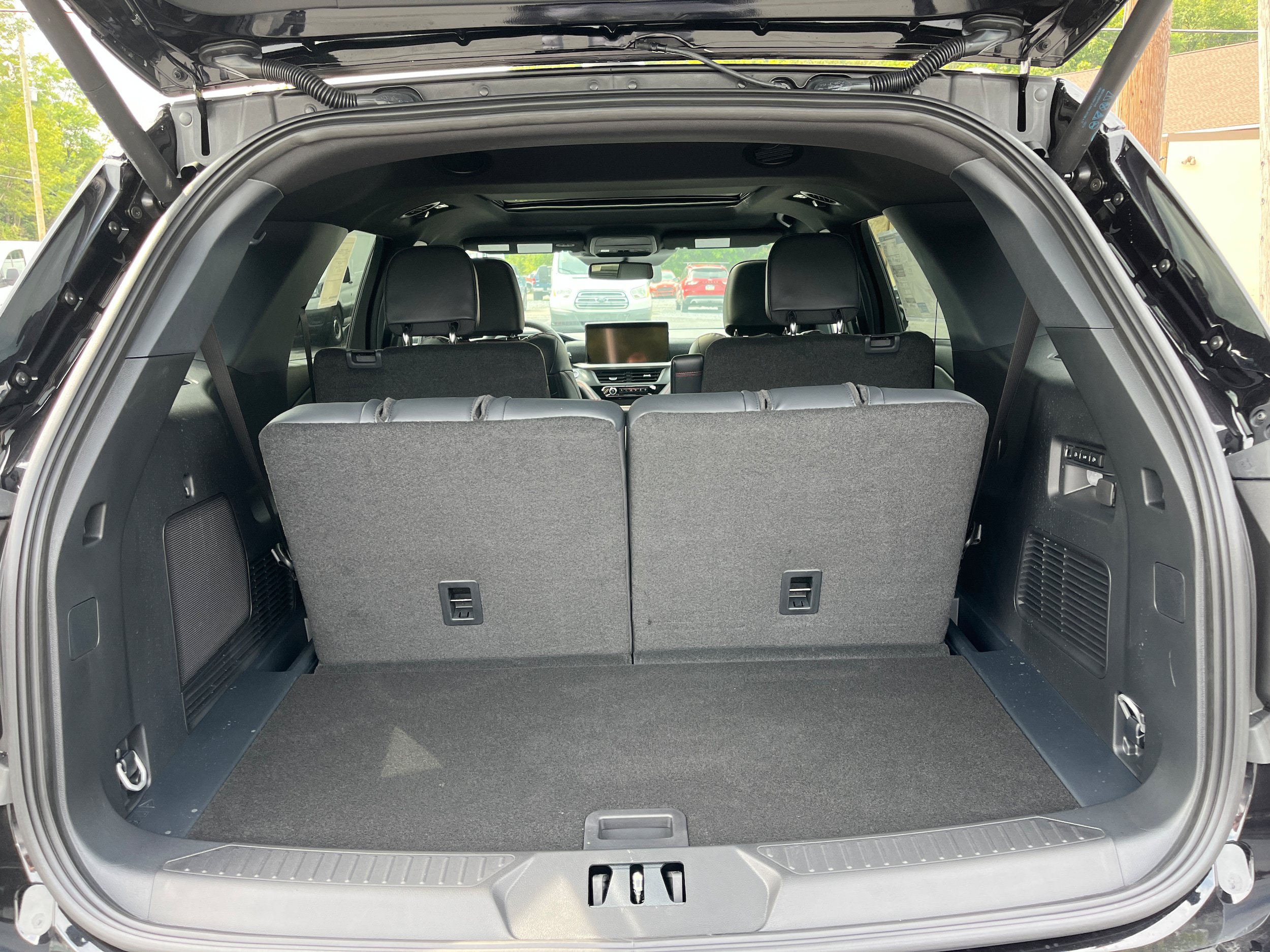 New 2027 Ford Explorer ST w/ Sun And Sound Package AWD/4WD image 8
