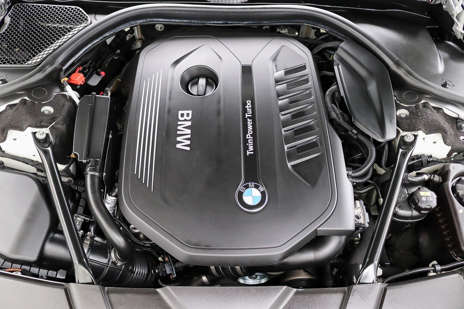 Used 2017 BMW 740i RWD image 35