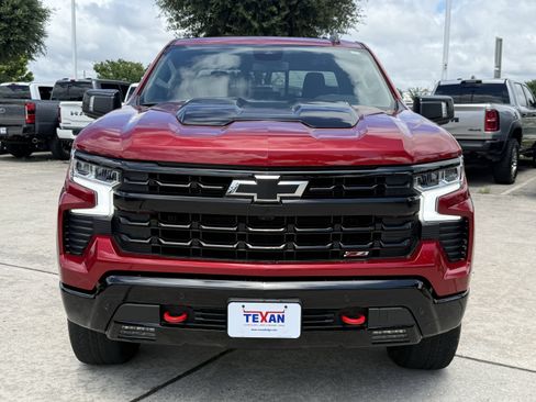 Used 2024 Chevrolet Silverado 1500 LT Trail Boss w/ LT Trail Boss Premium Package AWD/4WD image 11