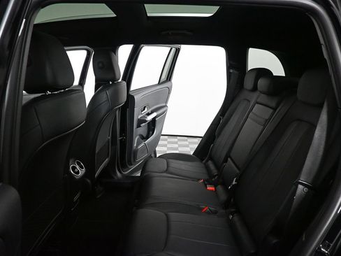 Certified 2022 Mercedes-Benz GLB 250 image 19