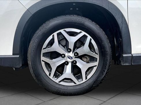 Used 2021 Subaru Forester Premium AWD/4WD image 14