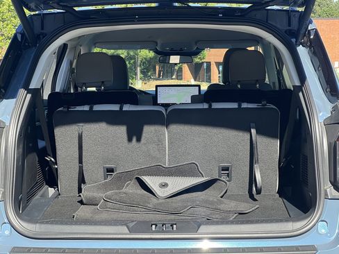 New 2026 Ford Explorer Active w/ Active Comfort Package RWD image 19