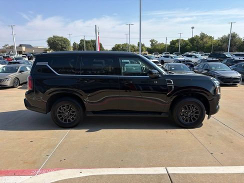 Used 2026 Nissan Armada SV AWD/4WD image 6