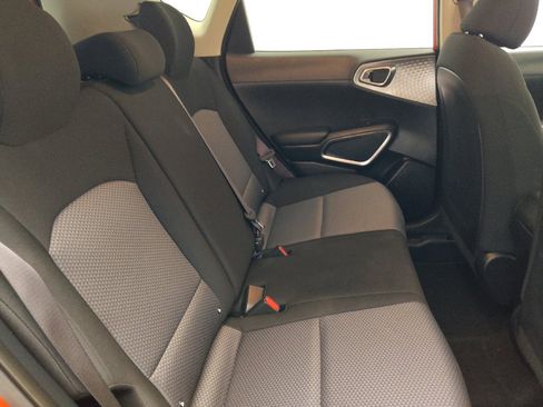 Used 2023 Kia Soul LX w/ Option Group 015 FWD image 19