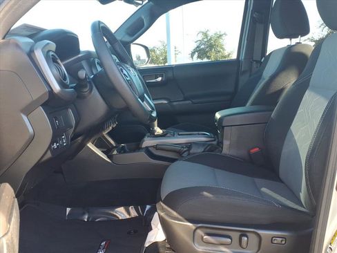 Certified 2023 Toyota Tacoma TRD Off-Road w/ Technology Package image 15