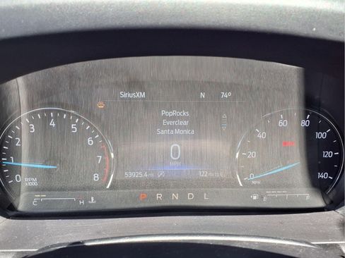 Used 2024 Ford Explorer XLT AWD/4WD image 15