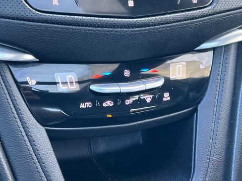 Used 2020 Cadillac XT5 Premium Luxury image 22