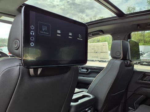 New 2026 GMC Yukon Elevation w/ Elevation Premium Package image 19