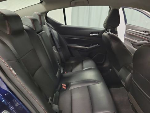 Used 2023 Nissan Altima 2.5 SR FWD image 30